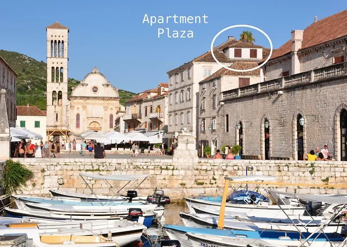 Apartment Plaza